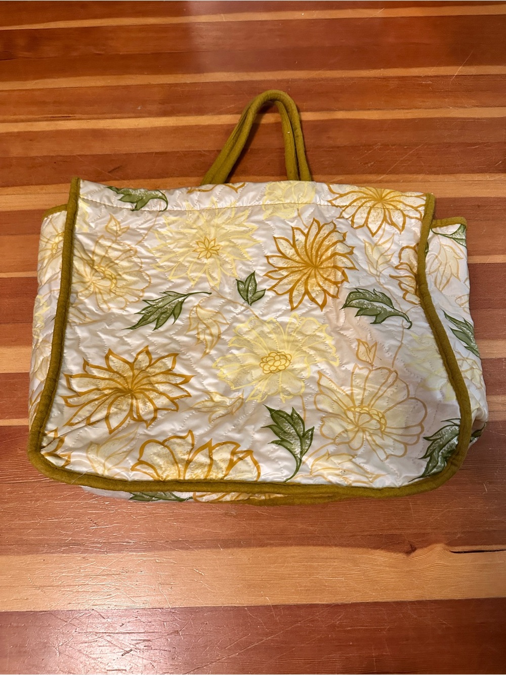 Vintage Quilted Floral Tote Bag in Yellow & Green floral
